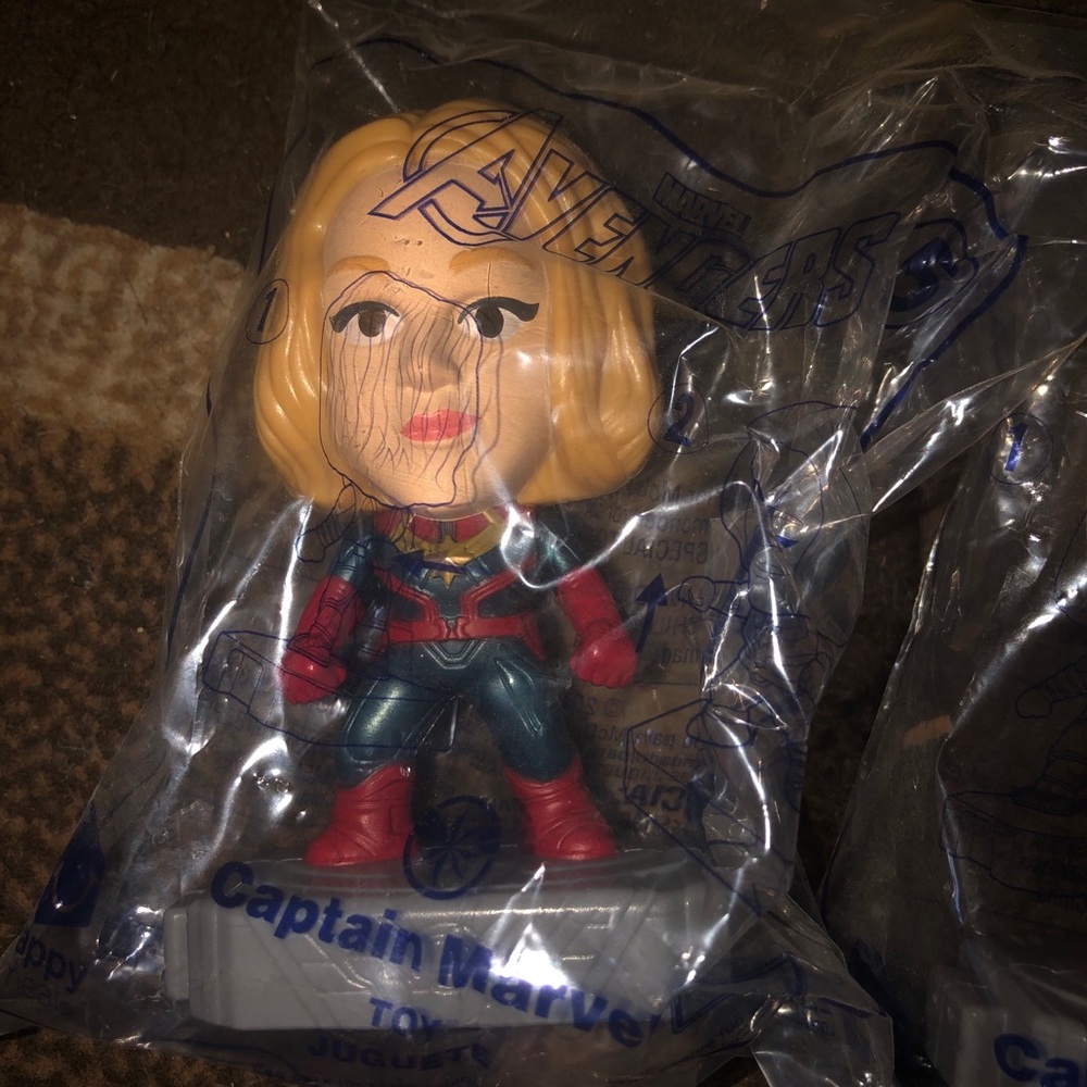 Captain marvel McDonald’s toy